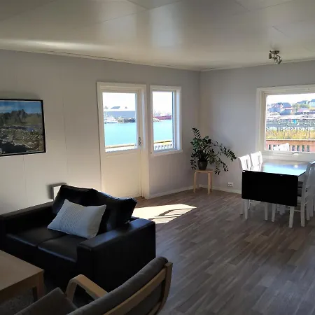 Fish Factory -the Real Lofoten Experience *