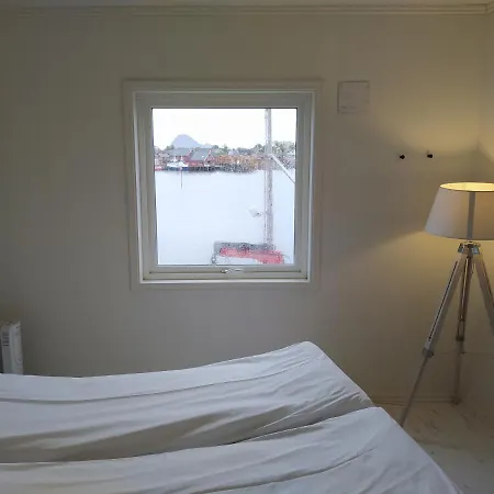 Guest house Fish Factory -the Real Lofoten Experience