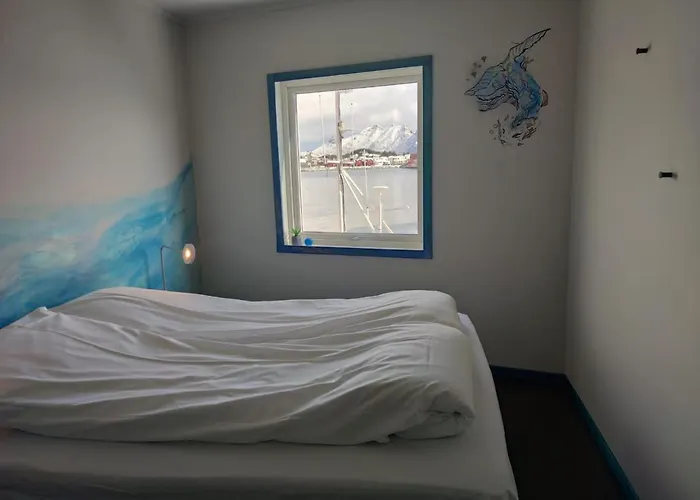 Fish Factory -the Real Lofoten Experience Ballstad