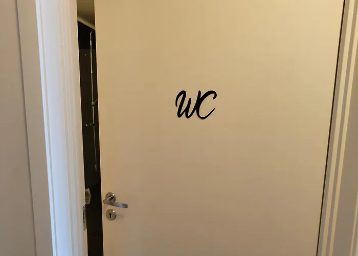 Penzion Fish Factory -the Real Lofoten Experience *