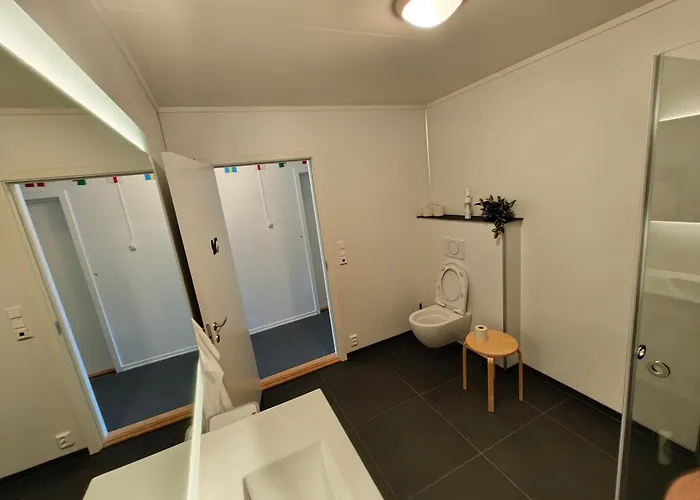 Fish Factory -the Real Lofoten Experience * Ballstad